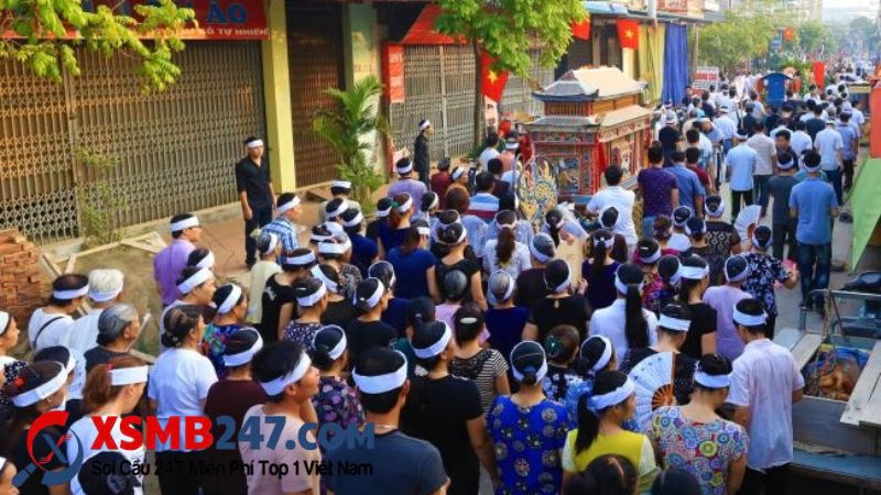 Mơ đám tang đông người cho thấy mối quan hệ tốt đẹp